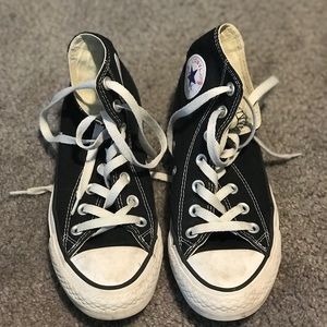 Black Converse all-star